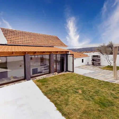 Villa Pomar Oliveiras - Private Swimming Pool - Free Ev Chrg - Pet Friendly *